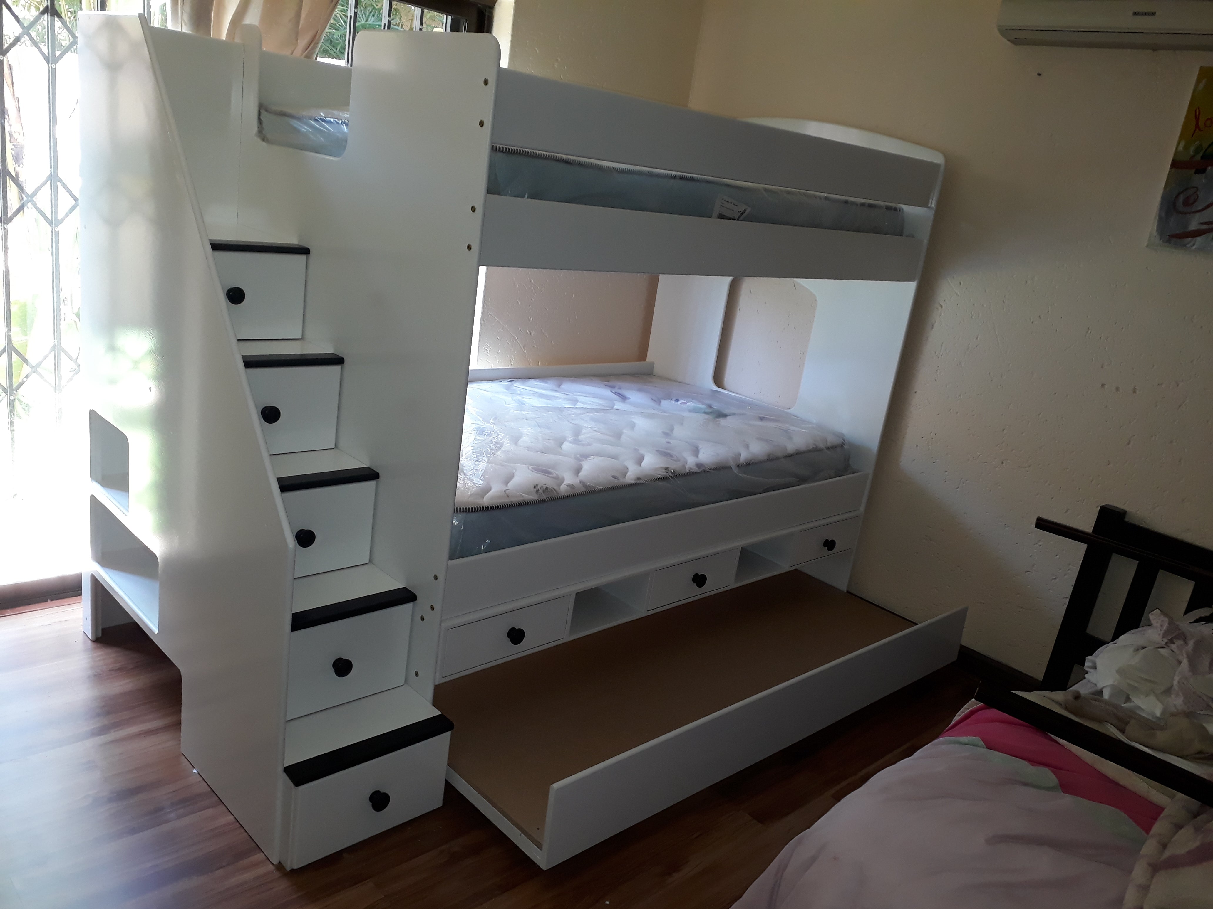 Storage bunk Bed - Classic Designs