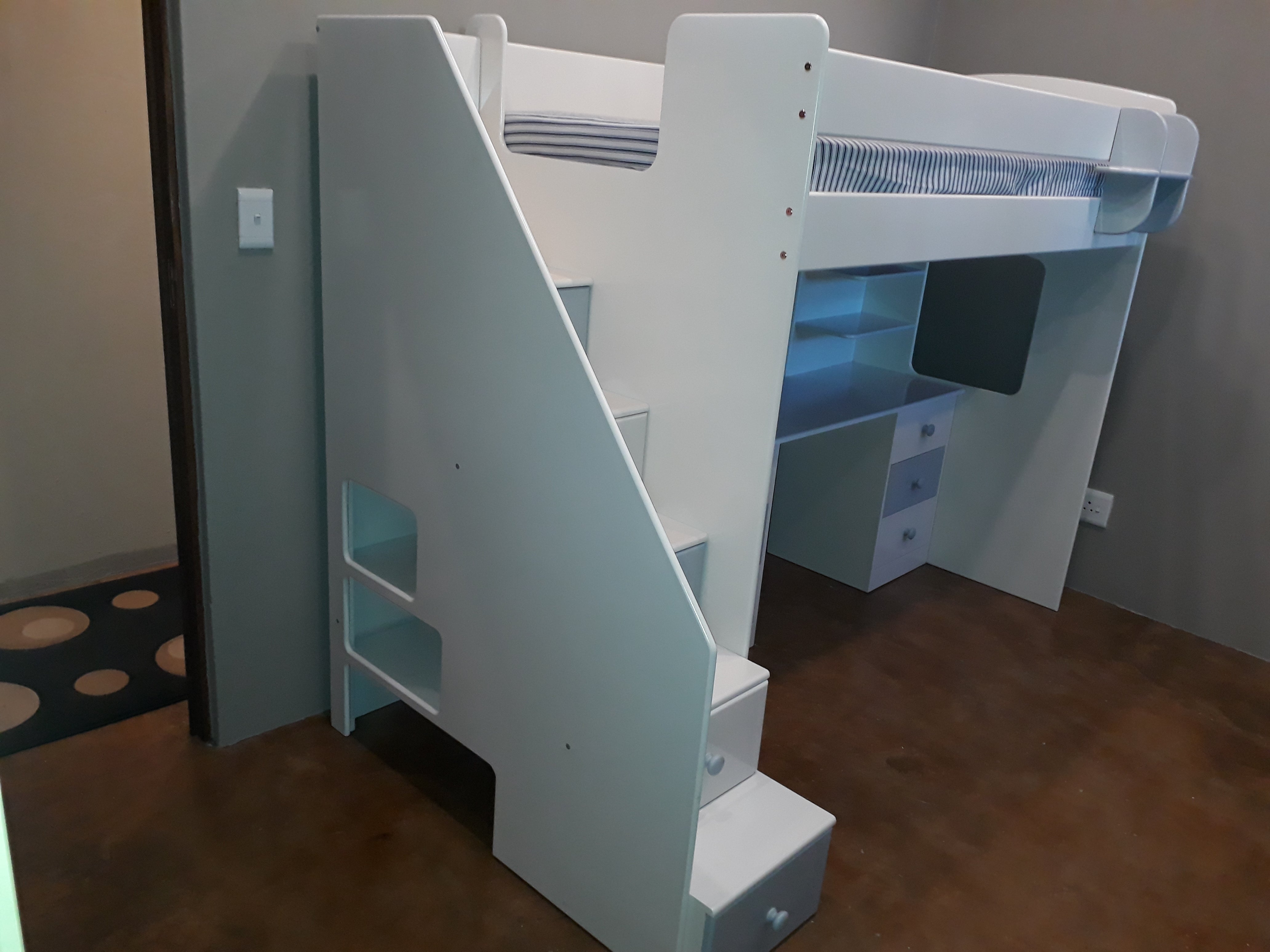 Loft Bunk Bed 2 - Classic Designs