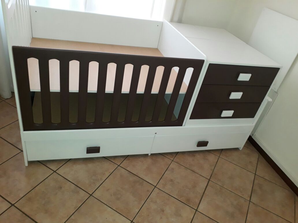 5in1 convertible cot (Basic) - Classic Designs