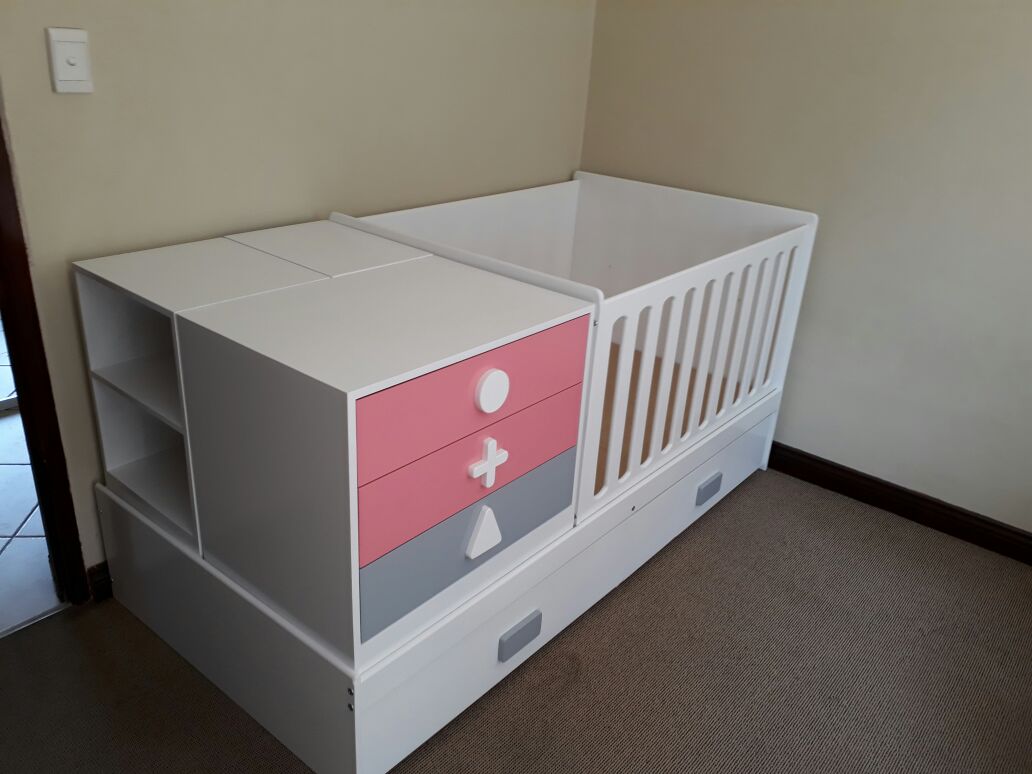 5in1 convertible cot (Basic) - Classic Designs